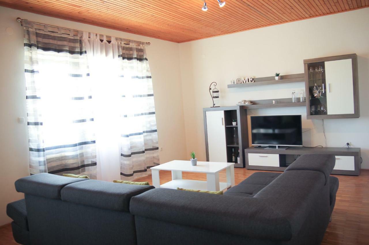 Apartment Split